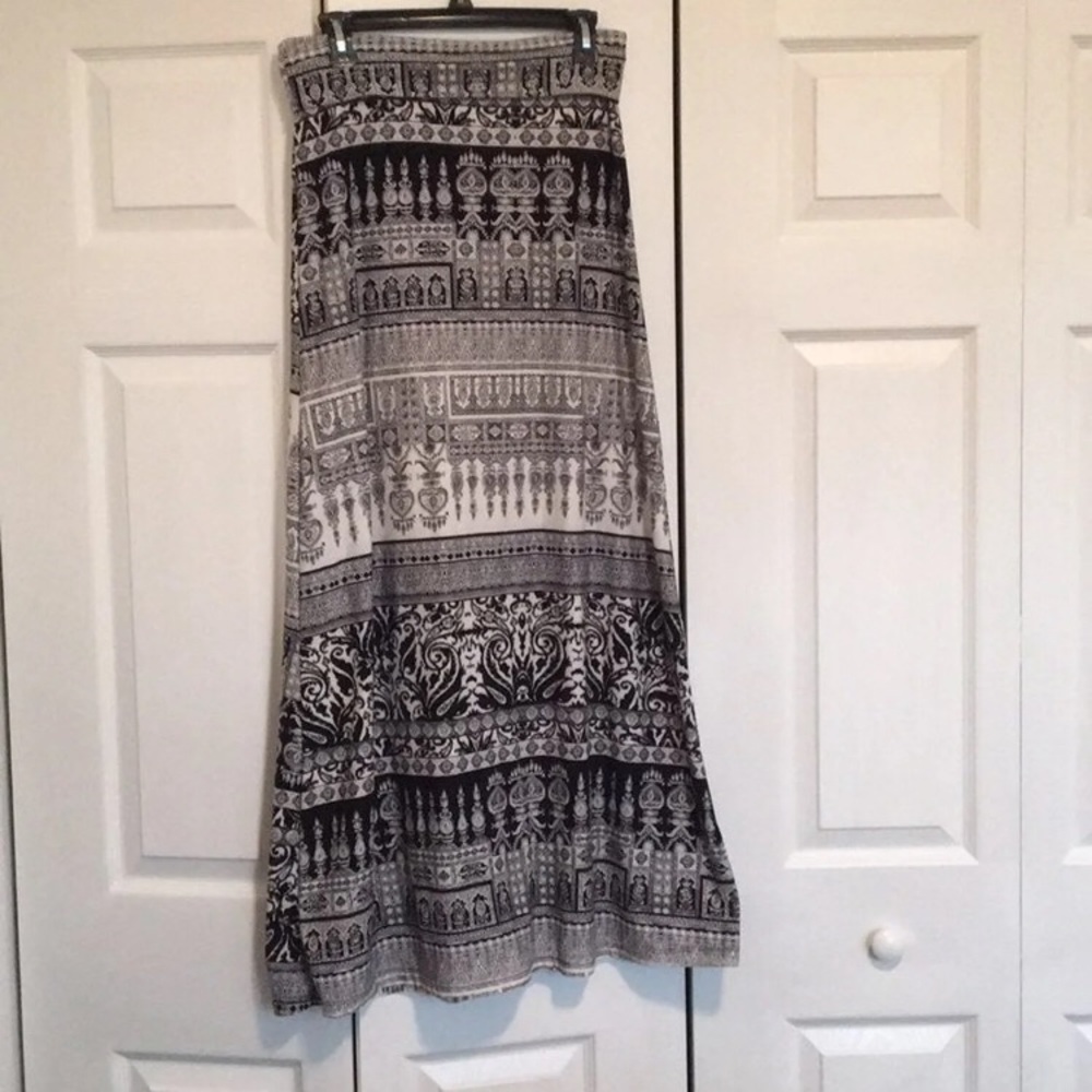 Maxi skirt